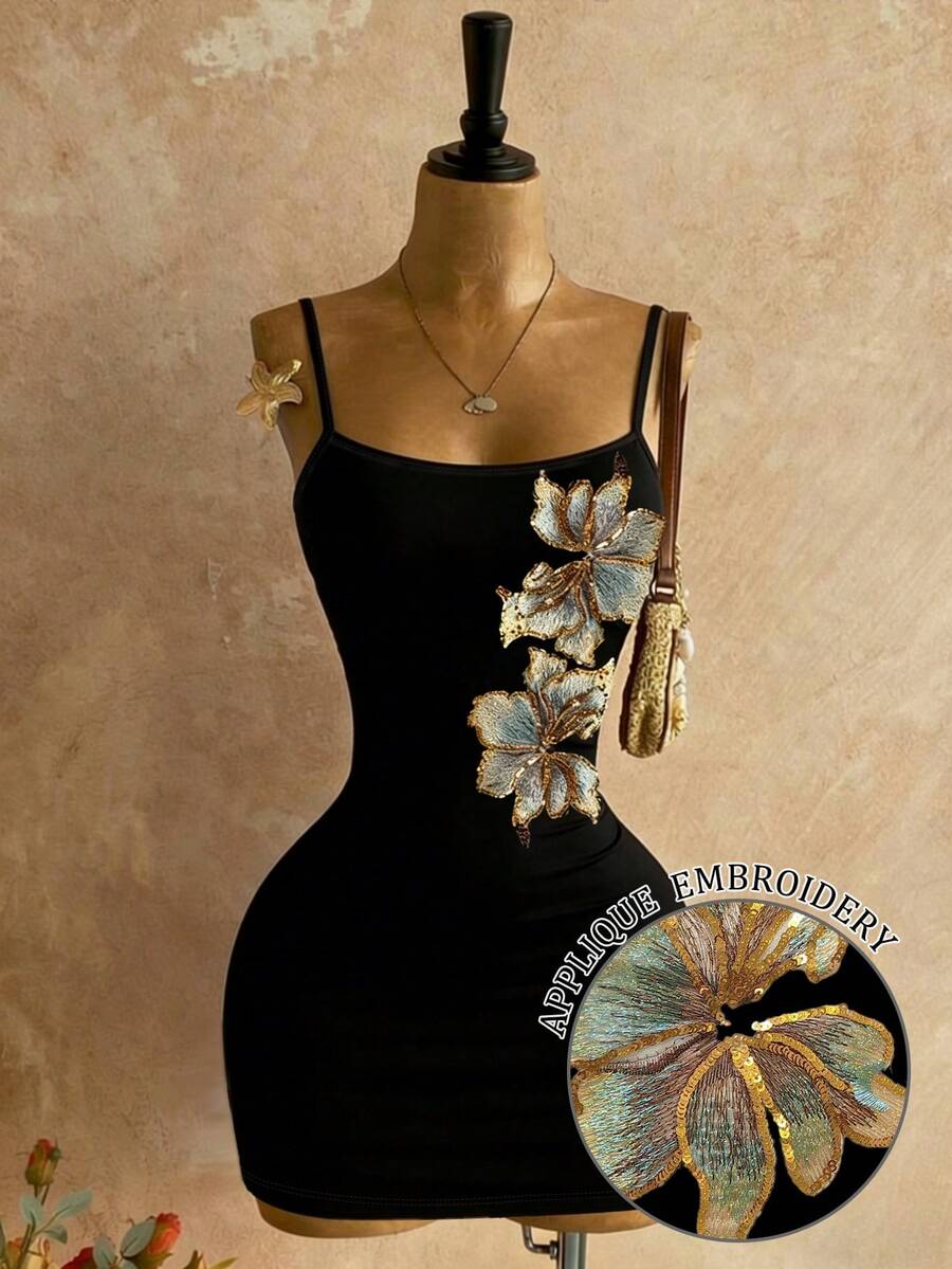 Women'S Fashion Of The 70S - Elegantes Vintage-Kleid, Schweres Patchwork mit Stickerei