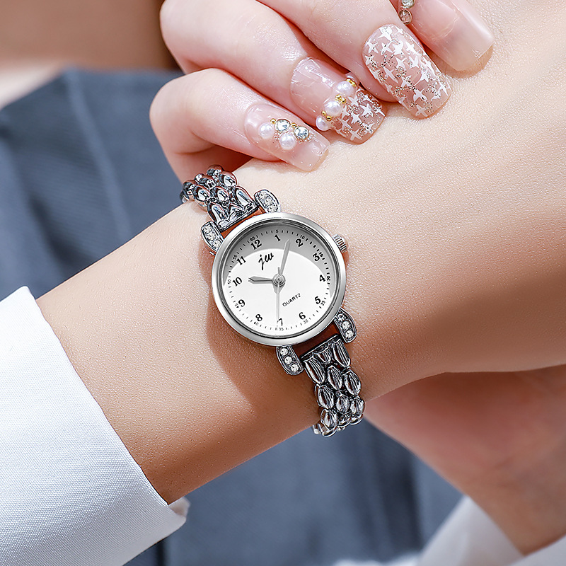 Mode Frauen Armband Uhren Luxu – Women'S Fashion Digital Watch Bewertung und Preis