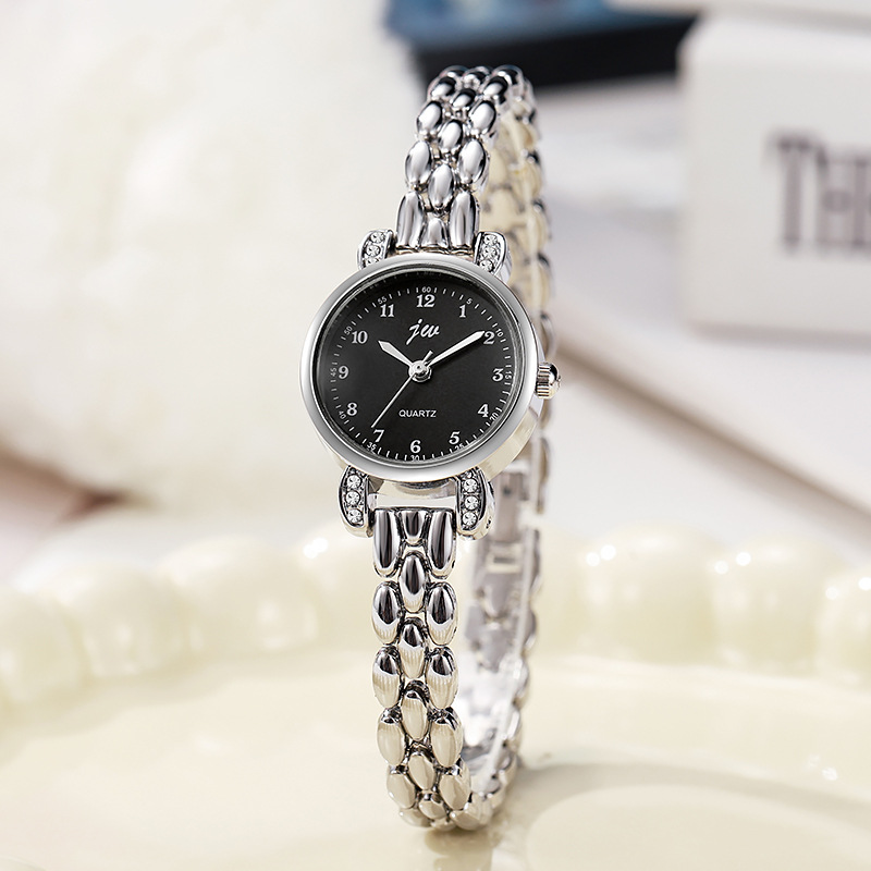 Mode Frauen Armband Uhren Luxu – Women'S Fashion Digital Watch Bewertung und Preis